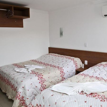 Hotel Paulo Felipe Santa Cecilia Luaran gambar